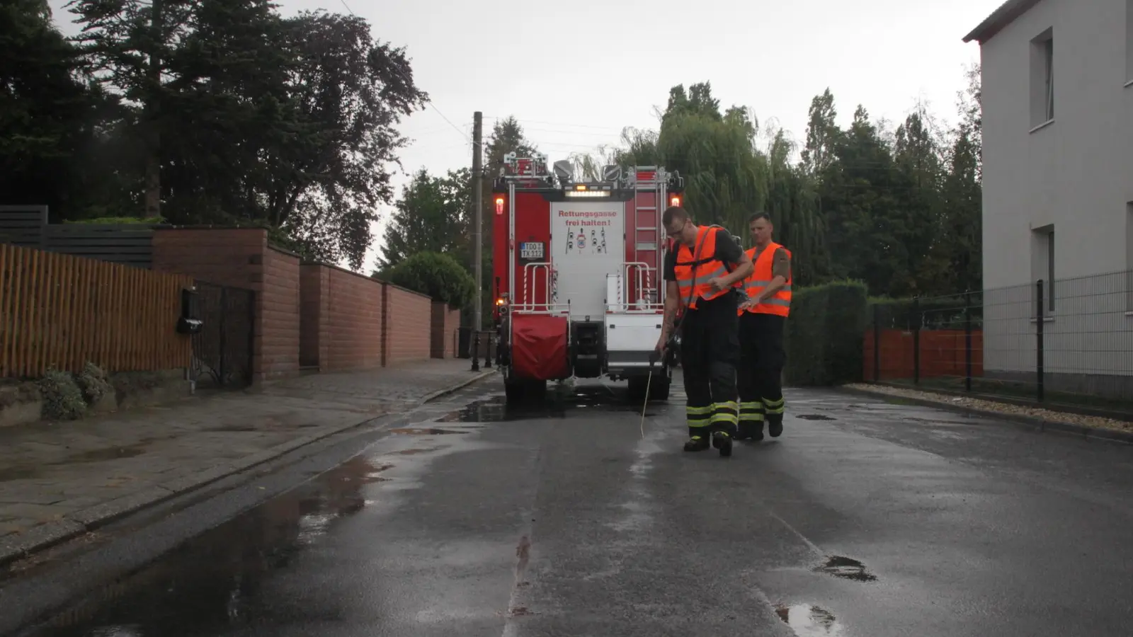 Feuerwehr rückt zu Ölspur aus (Foto: taucha-kompakt.de)