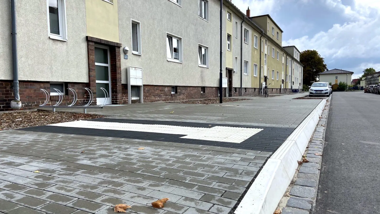 Neue Bushaltestelle: aus Manteuffelstraße wird Theodor-Körner-Straße (Foto: taucha-kompakt.de)