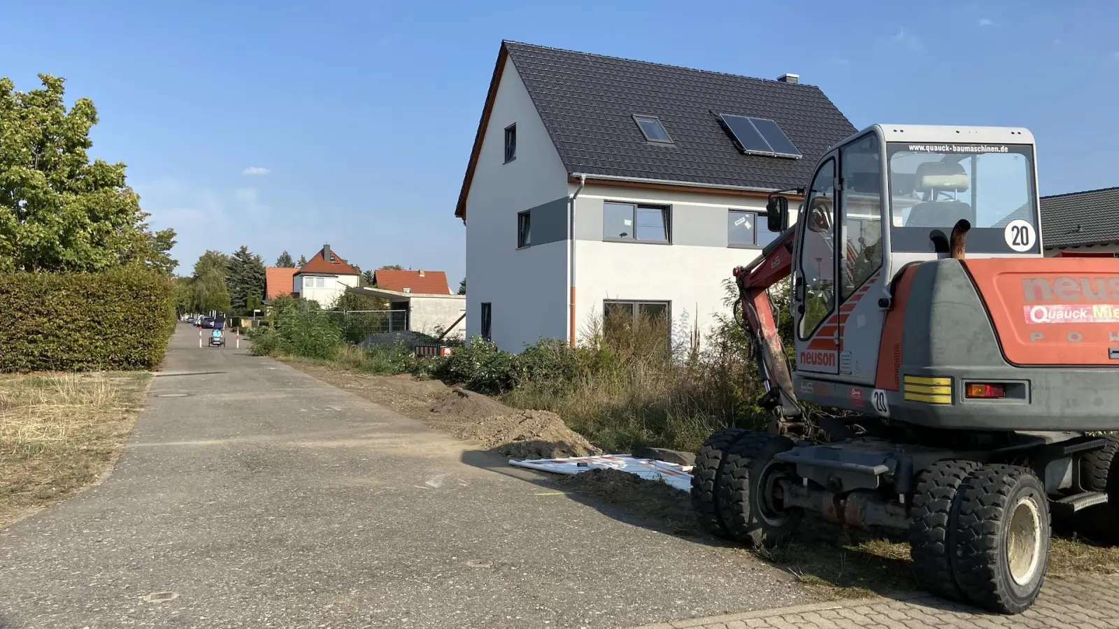 Bauarbeiten und fehlende Poller an der Klebendorfer verunsichern Anwohner (Foto: taucha-kompakt.de)