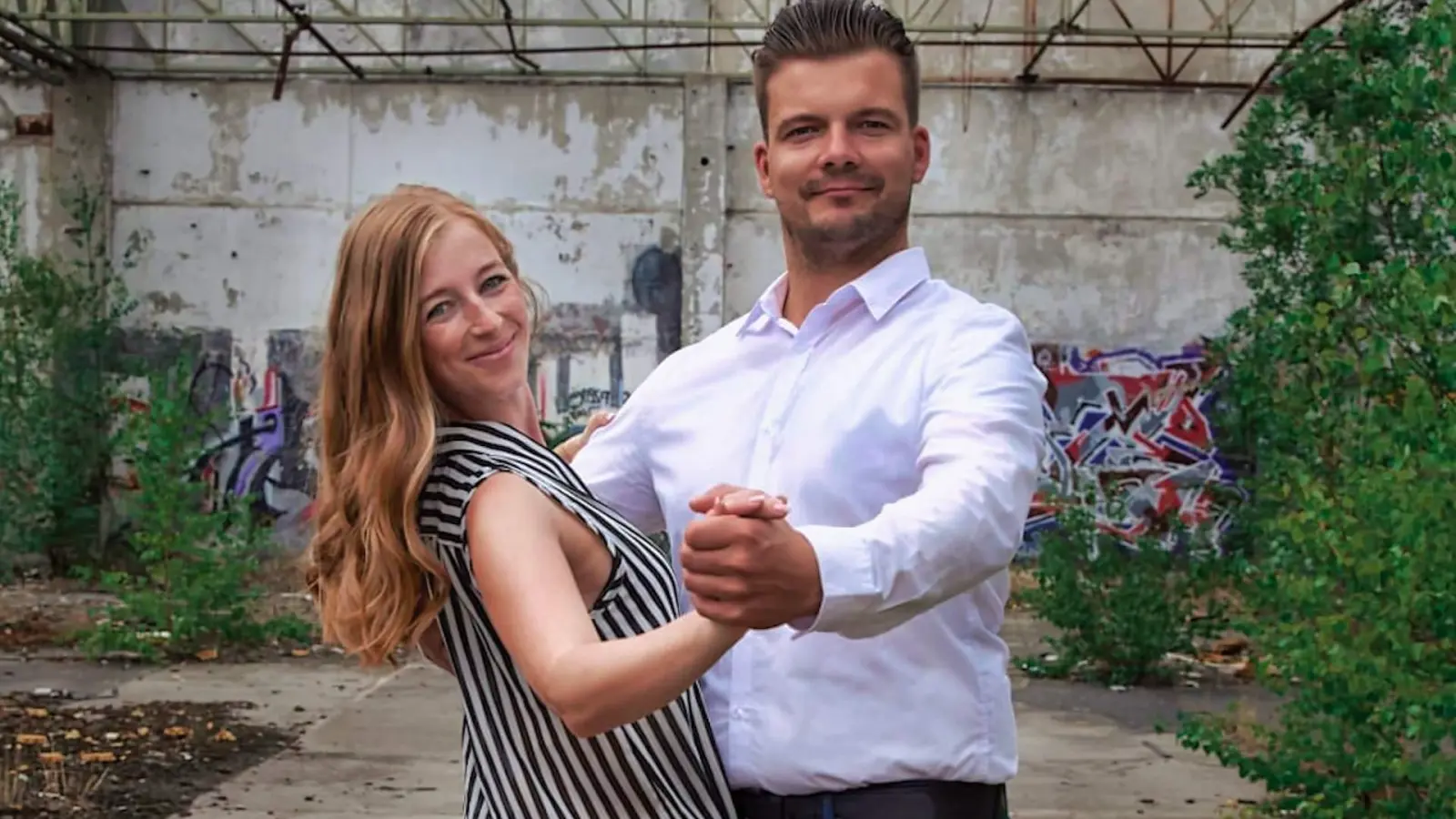Christin Voigt mit ihrem Freund und Büroleiter von “Meine Tanzschule” in Taucha. Foto: Mireille Gebler (Foto: taucha-kompakt.de)