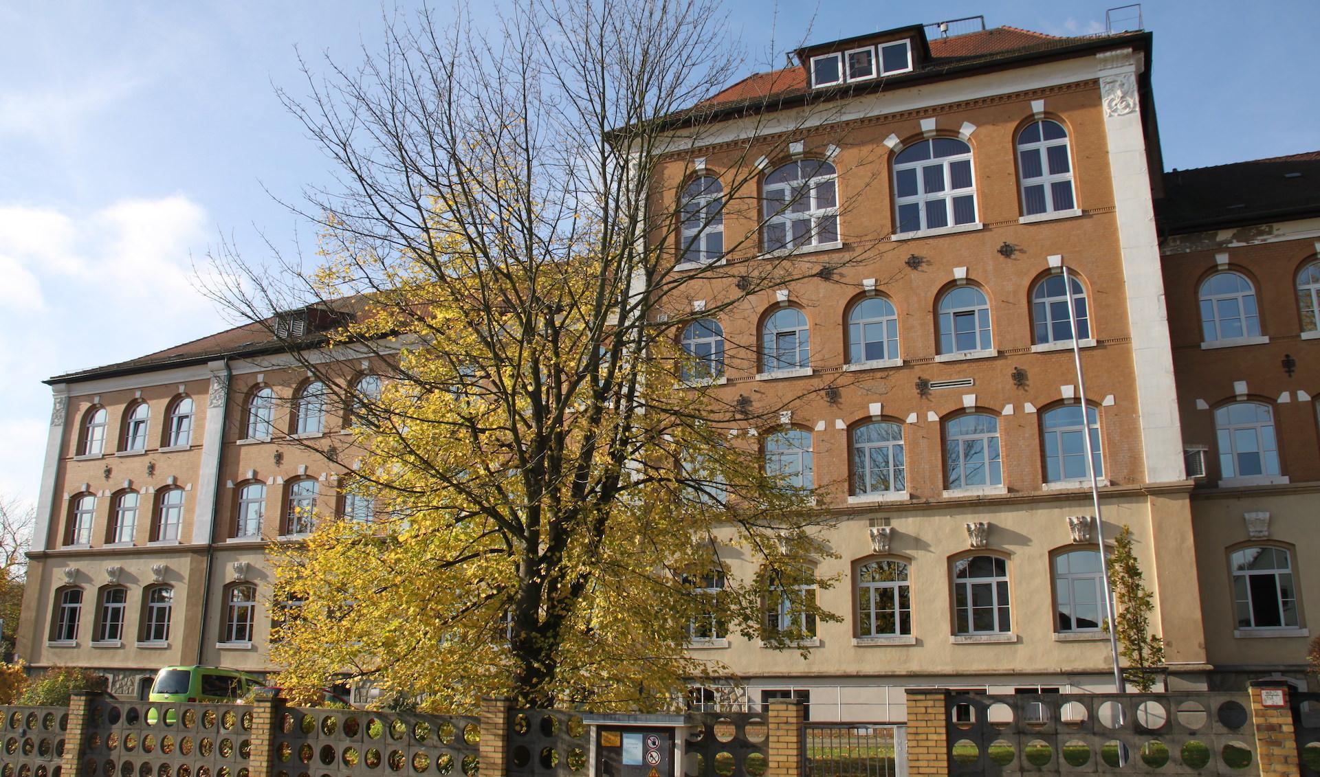 Morgen: Diskussion zu Rechtsextremismus und Islamismus im Geschwister-Scholl-Gymnasium (Foto: taucha-kompakt.de)