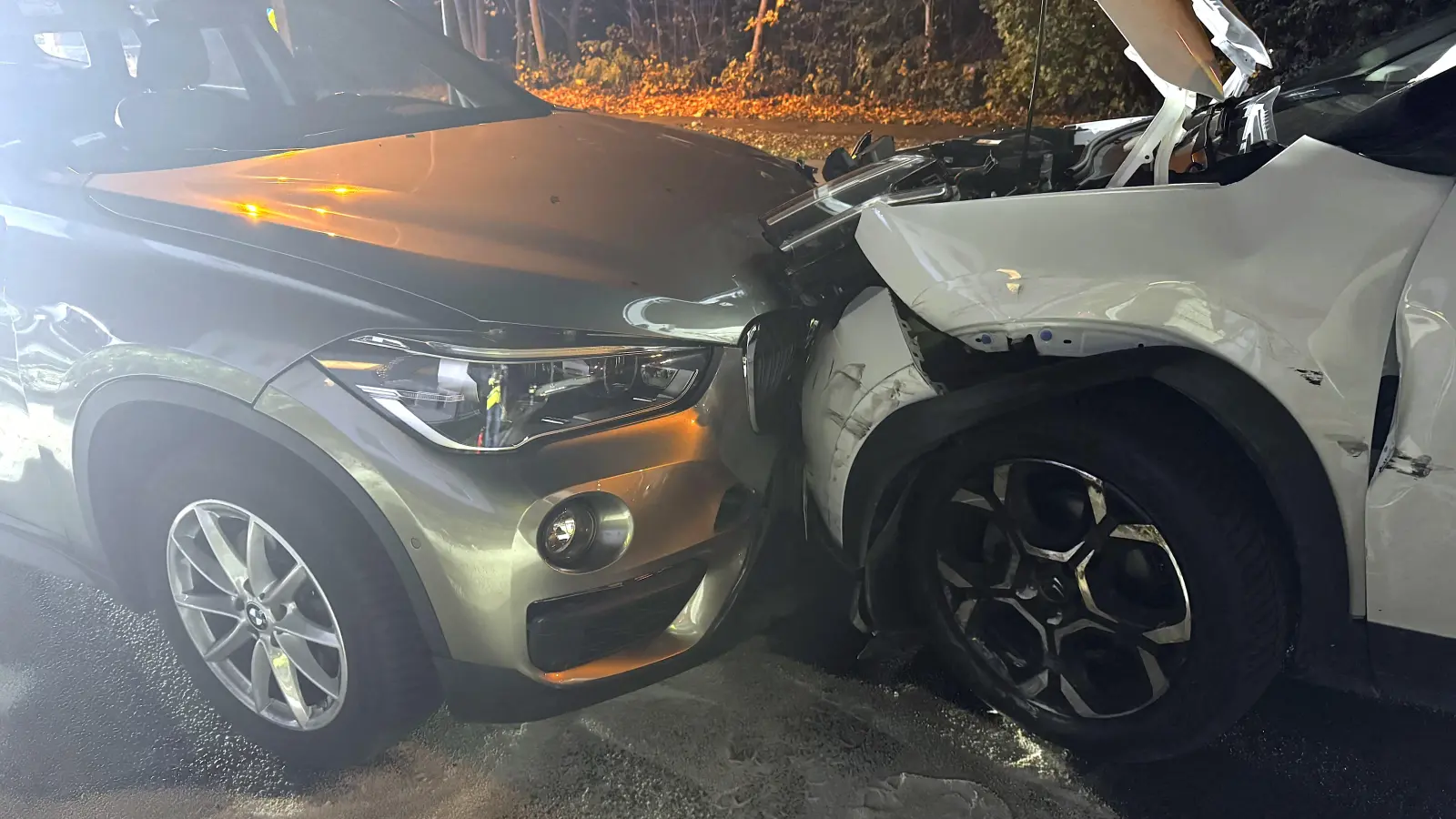Der Citroën fuhr frontal in den BMW. (Foto: Daniel Große)