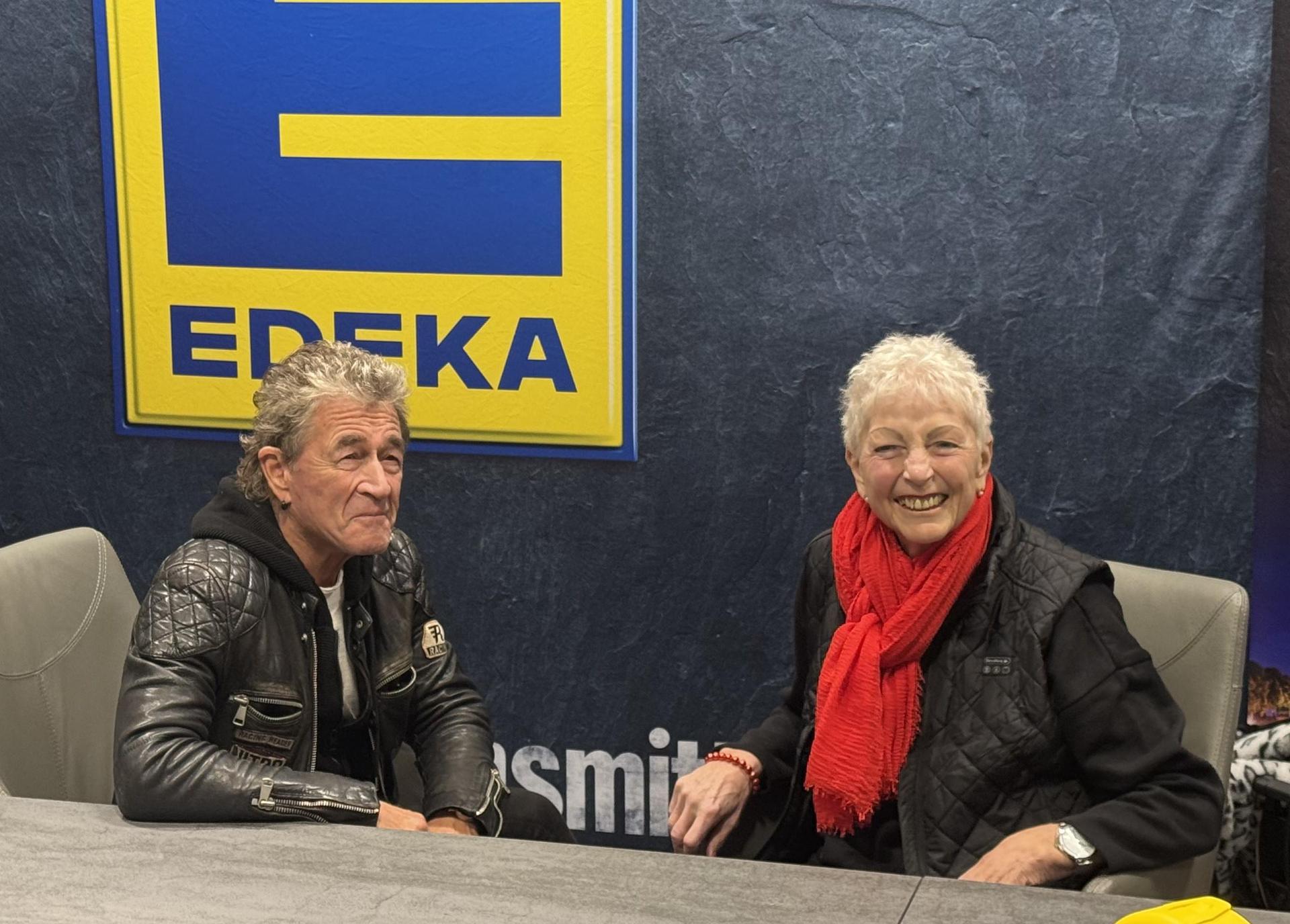 Christa Grischinski traf dank des ASB-Wünschewagens auf Peter Maffay. (Foto: Daniel Große)