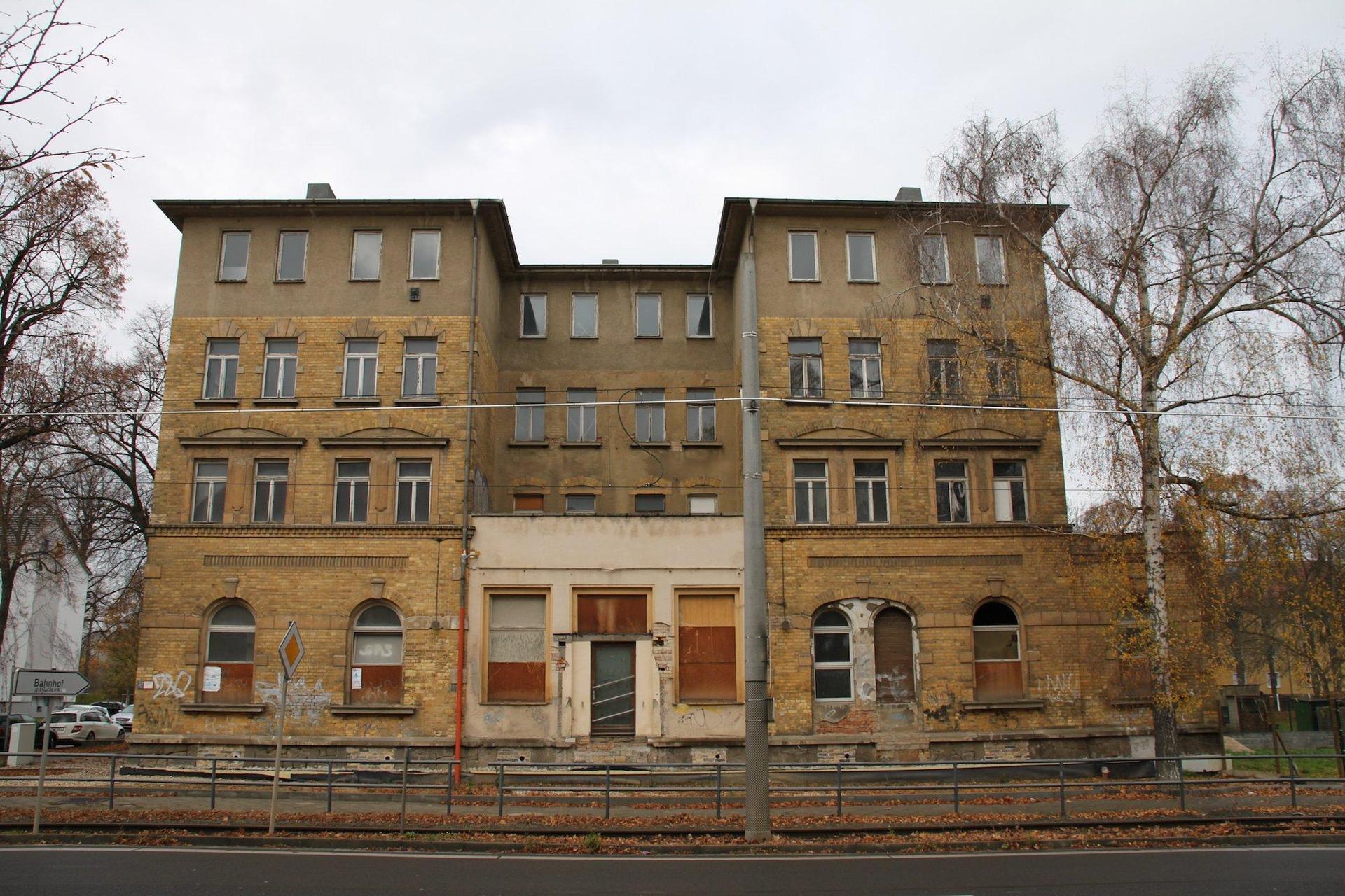 Der Kanzler in Taucha wartet weiter auf den Kuss (Foto: taucha-kompakt.de)