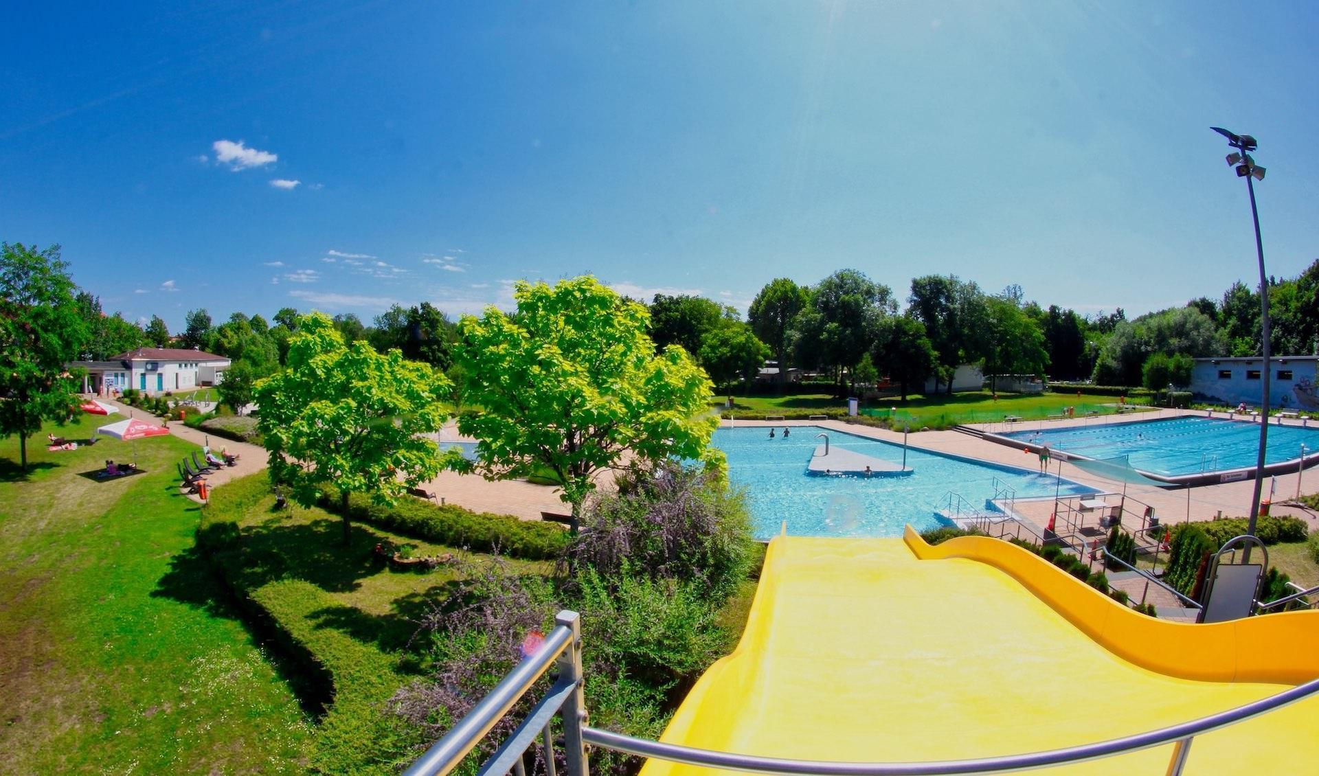 Jetzt im PartheBad bewerben! (Foto: taucha-kompakt.de)