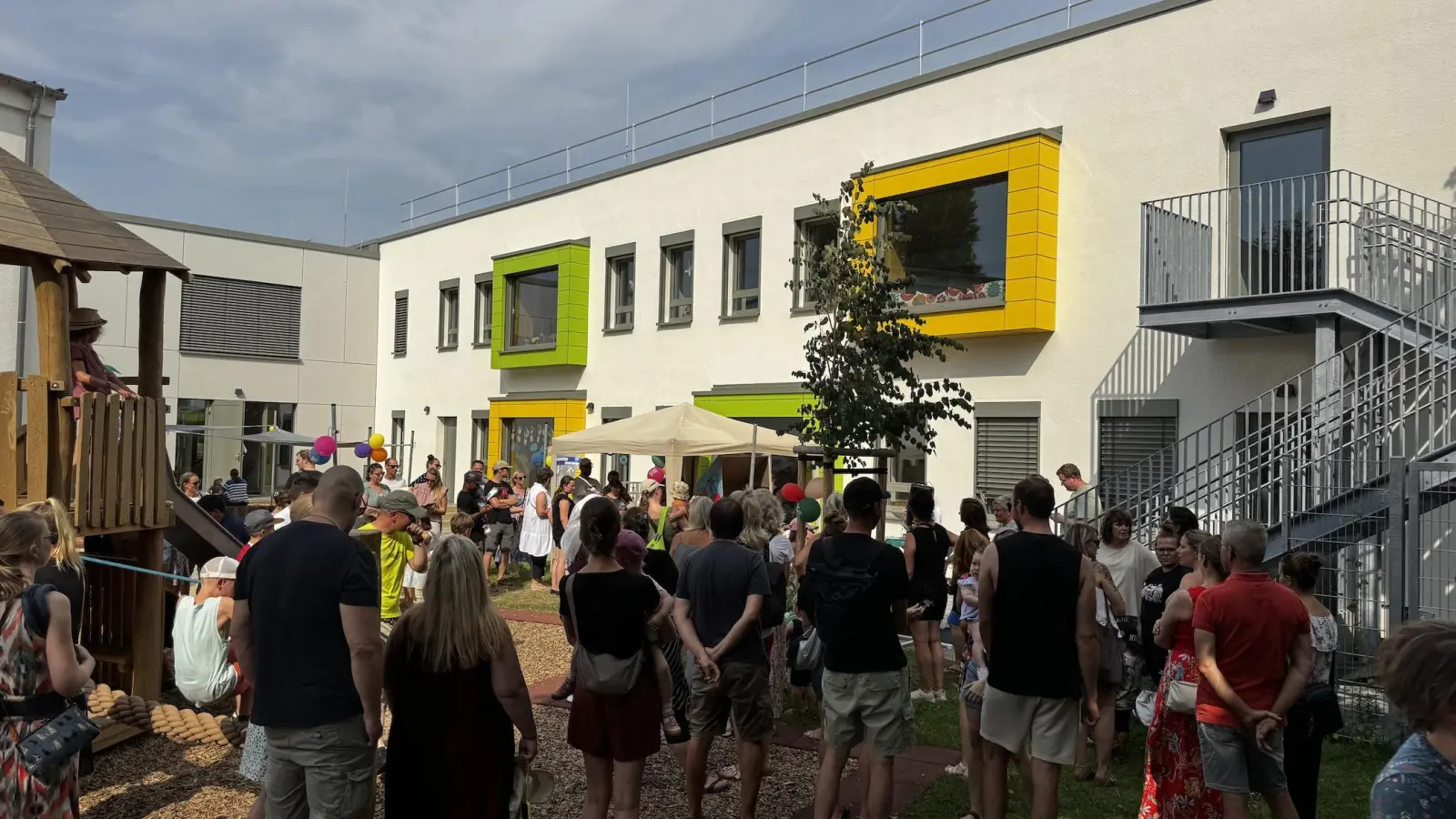 Die Kita Flohkiste wurde mit einem Sommerfest offiziell neueröffnet.  (Foto: Daniel Große)