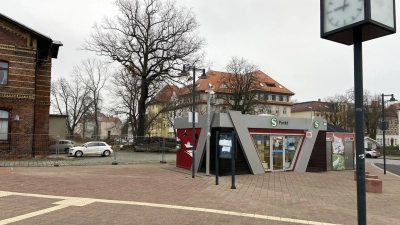 Neben dem Fahrkartenverkauf am Tauchaer Bahnhof soll eine Corona-Teststation entstehen. (Foto: taucha-kompakt.de)