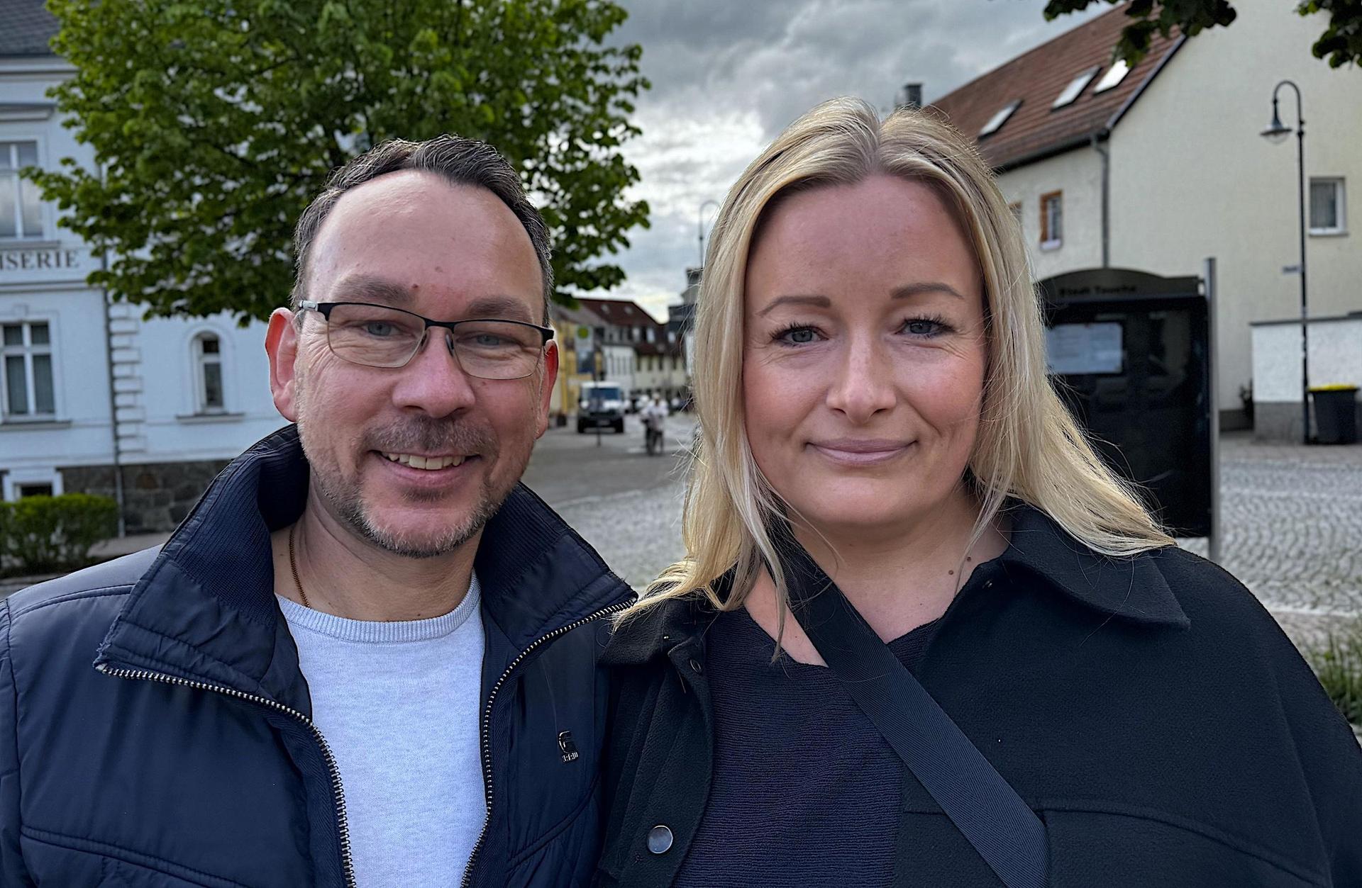 Engagiert für Taucha: Janine Friebel und Marco Niezgoda vom neuen Verein „Wir für Taucha”. (Foto: Daniel Große)