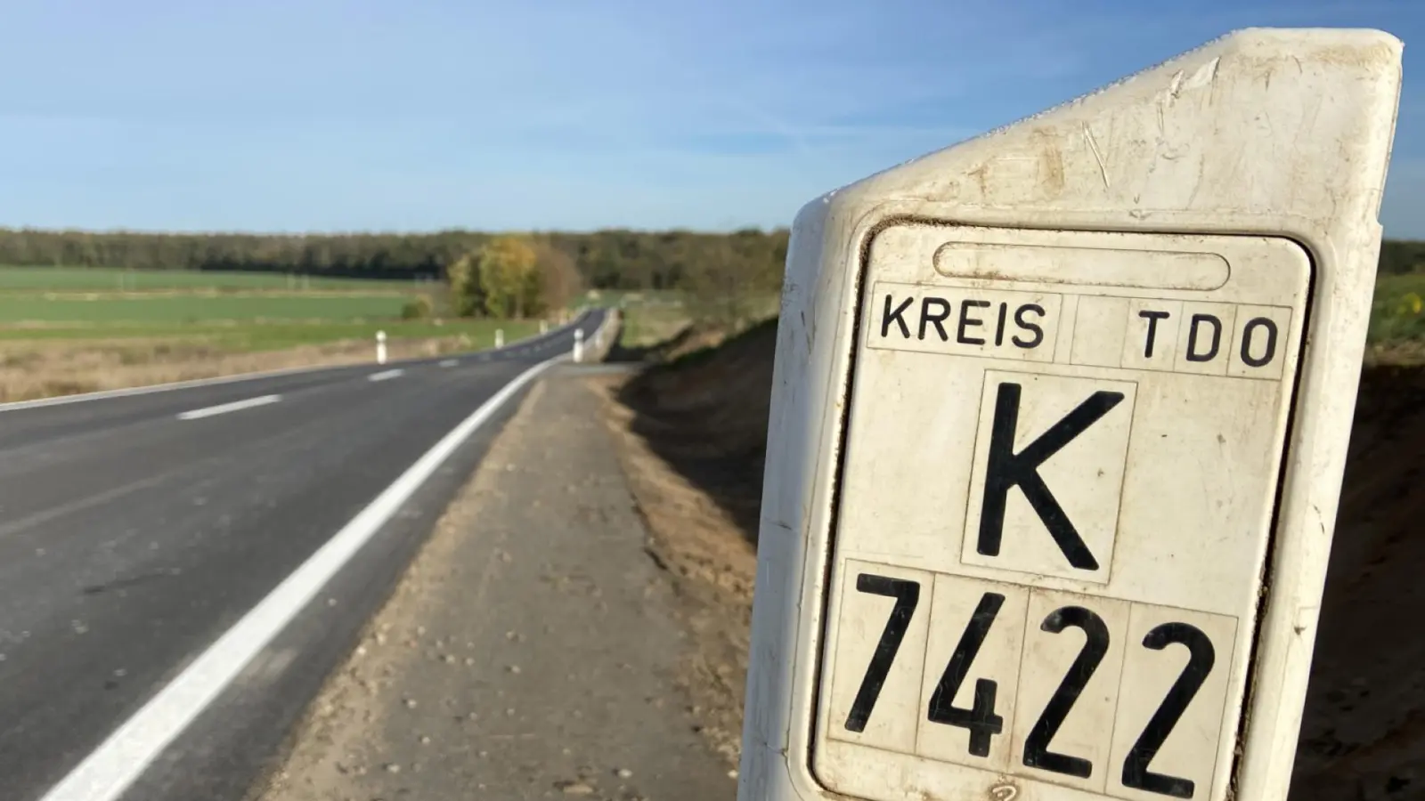 Fertig, aber noch nicht freigegeben: Die K7422 zwischen Taucha und Pönitz. (Foto: taucha-kompakt.de)