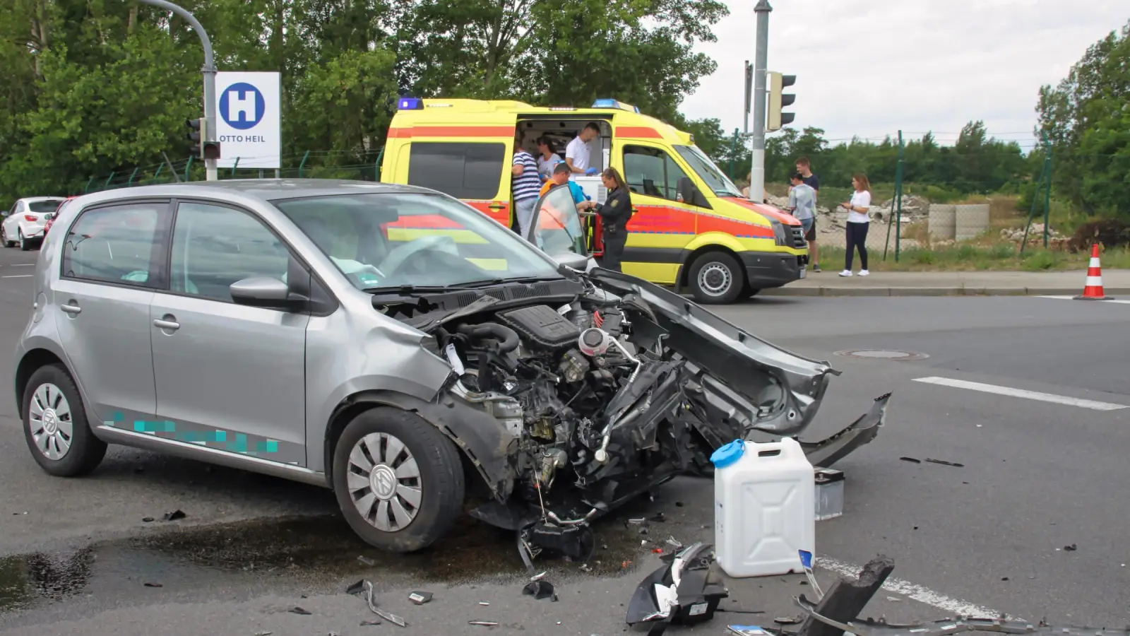 Unfall am Pönitzer Dreieck sorgt für Verkehrsstau (Foto: taucha-kompakt.de)