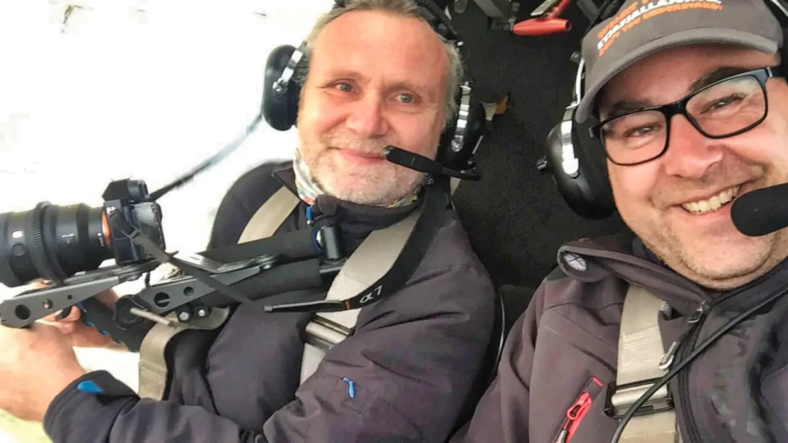 Roger Liesaus und Pilot Frank Zemla beim Überflug über das MiMo-Gelände. (Foto: taucha-kompakt.de)