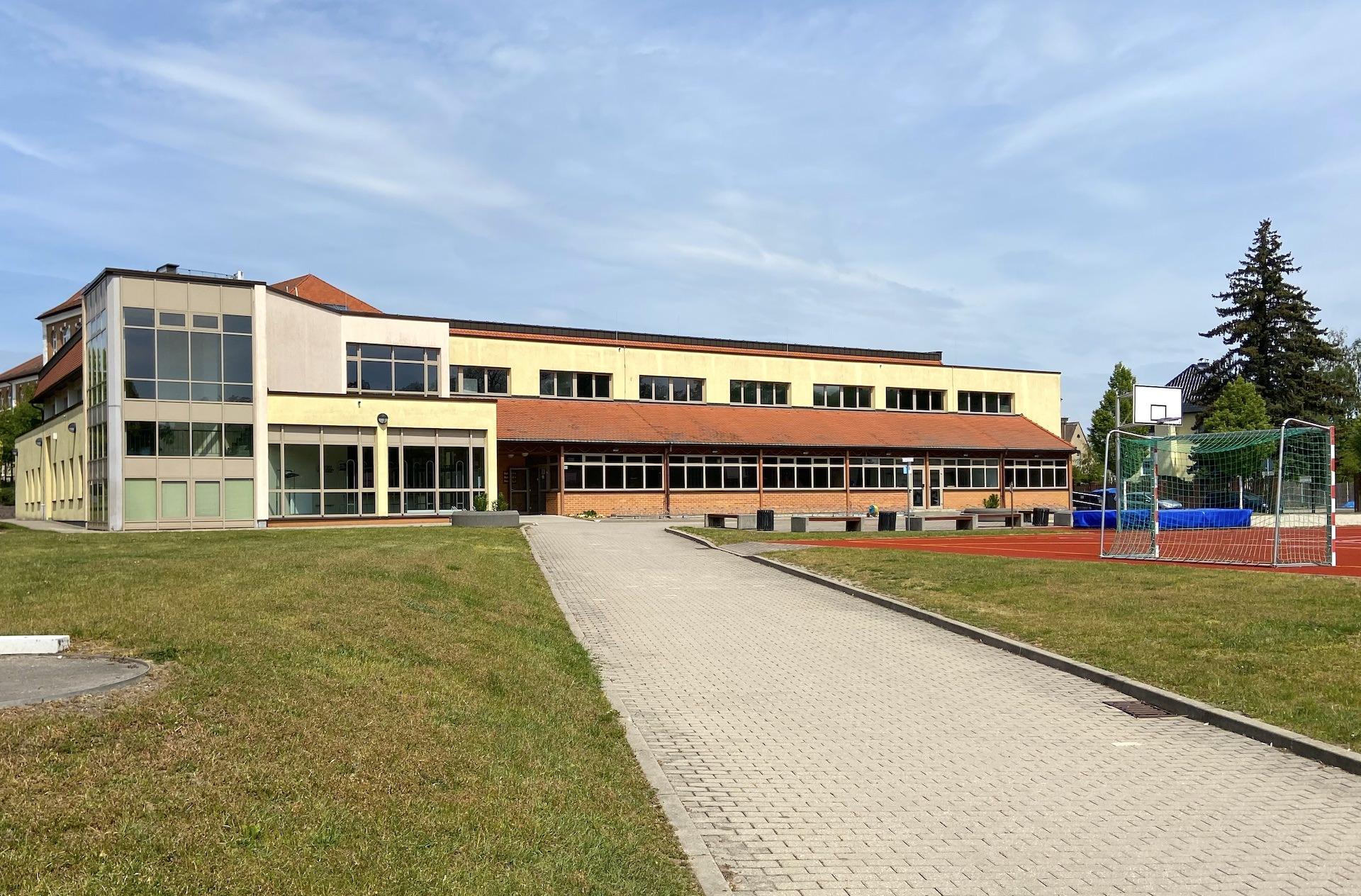 Mehrzweckhalle und Sporthalle der Oberschule für Vereine derzeit tabu (Foto: taucha-kompakt.de)