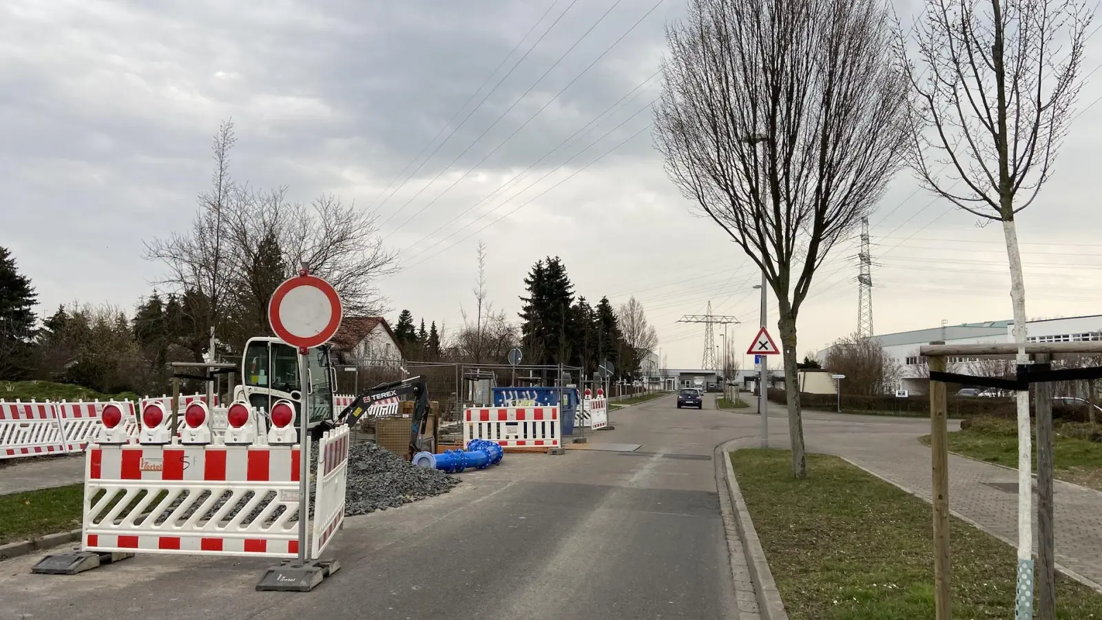 Otto-Schmidt-Straße weiter gesperrt - Ordnungsamt kontrolliert (Foto: taucha-kompakt.de)