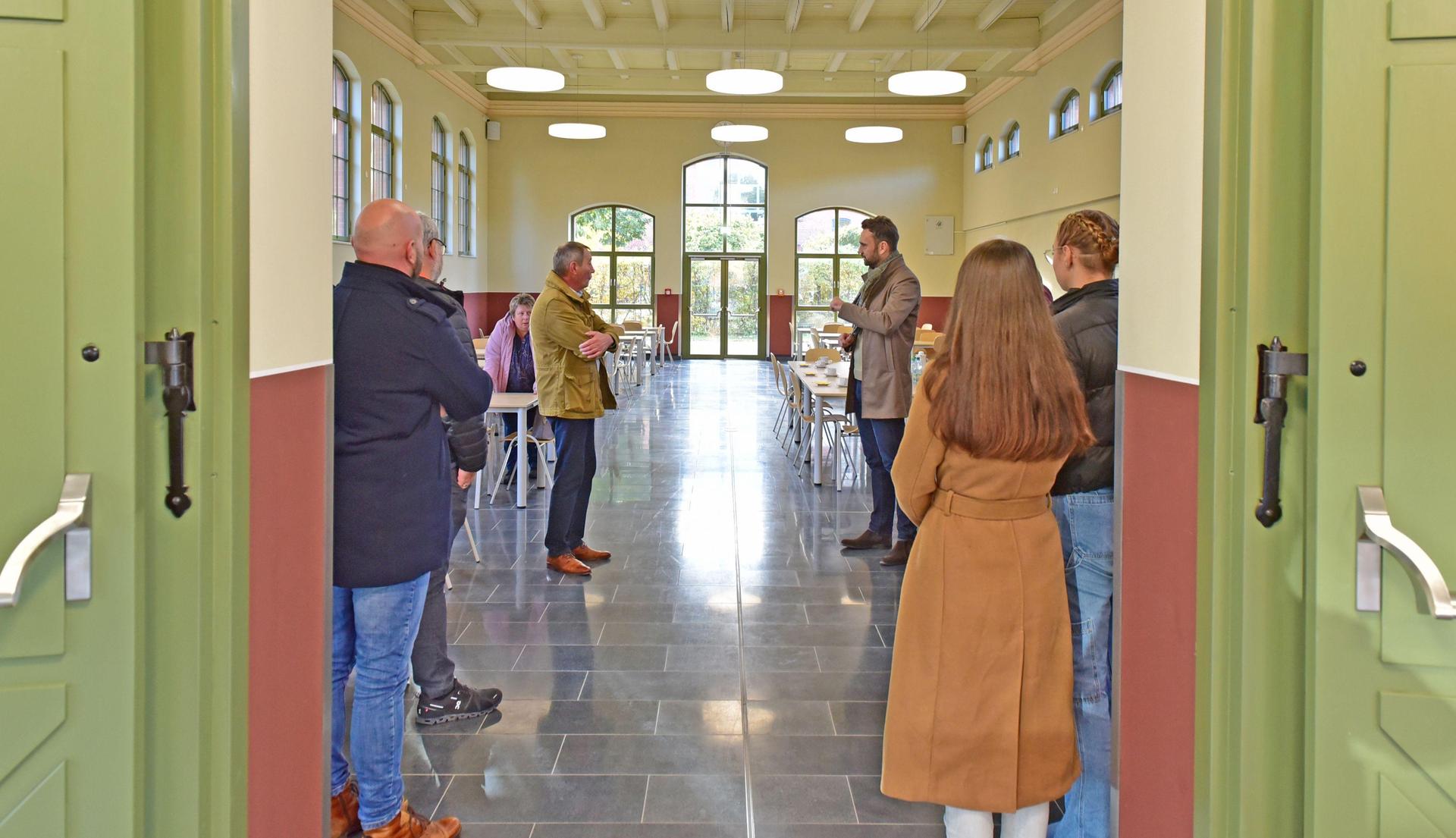 Offizielle Übergabe der neuen Mensa (früher Turnhalle) am Haus Reime des Ehrenberg-Gymnasiums. (Foto: LRA/Bley)