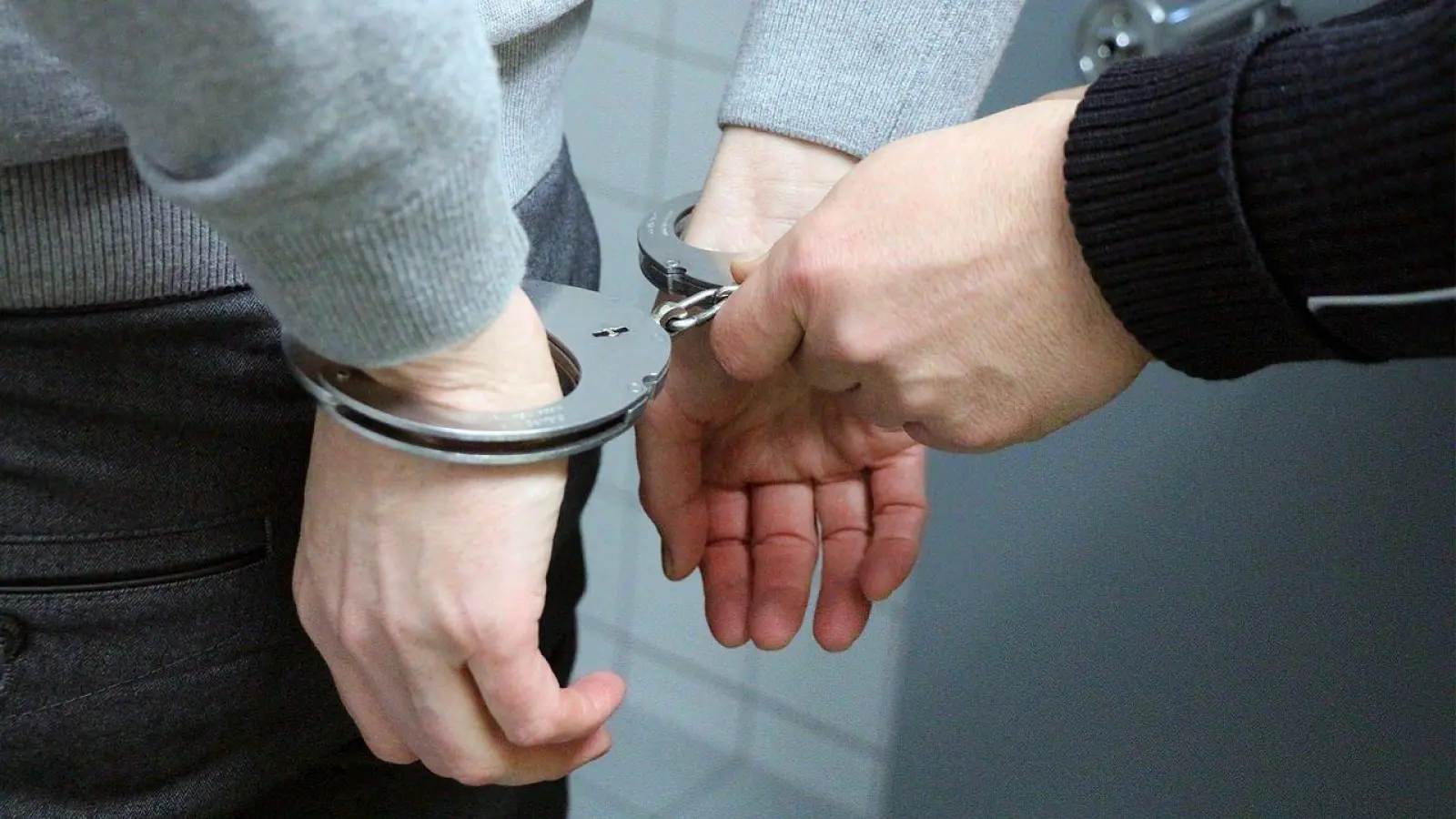 Vorläufige Festnahme eines Tauchaers wegen Drogenbesitzes (Foto: taucha-kompakt.de)