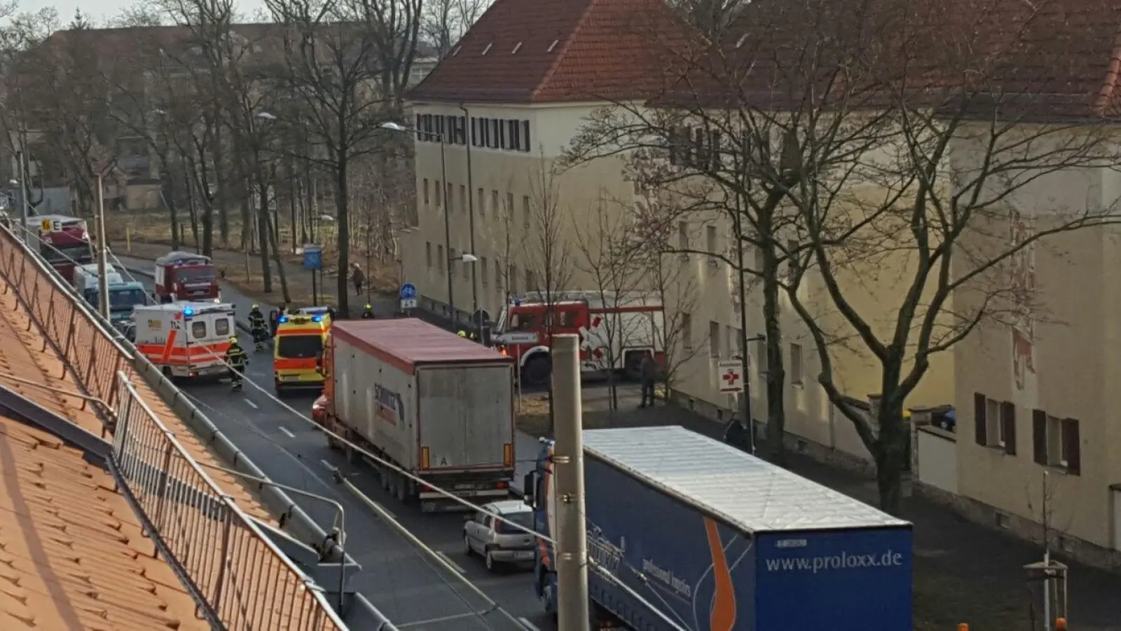 Zwei verletzte Frauen und hoher Sachschaden nach Unfall in Taucha (Foto: taucha-kompakt.de)