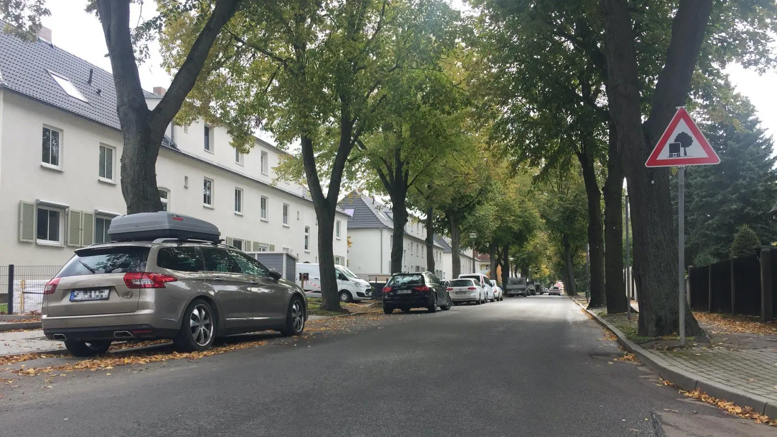 Matthias-Erzberger-Straße künftig wieder beidseitig befahrbar - aber ohne Parkplätze am Fahrbahnrand (Foto: taucha-kompakt.de)