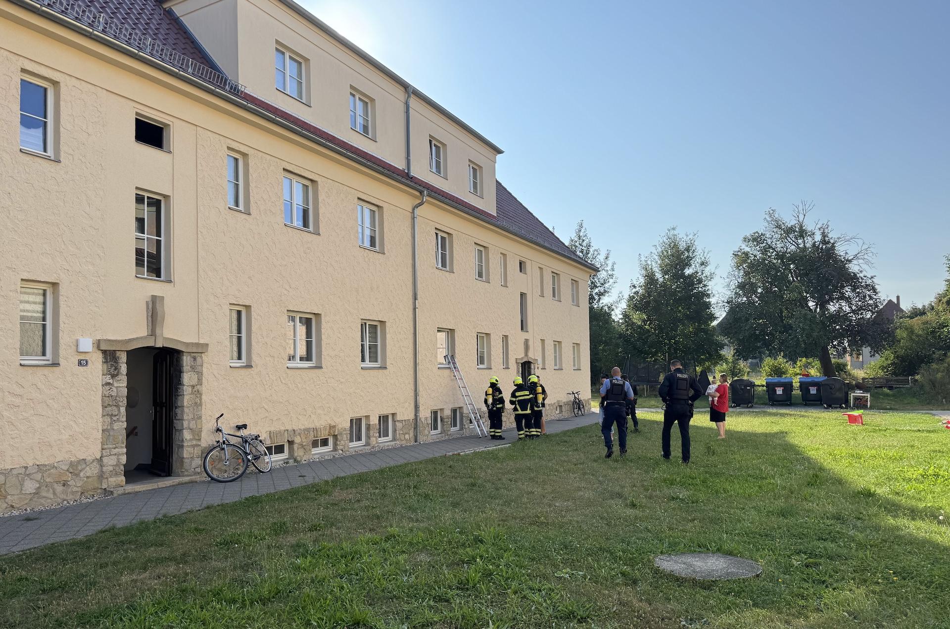 Einsatz am Sonntagmorgen in der Friedrich-Engels-Straße. (Foto: Daniel Große)